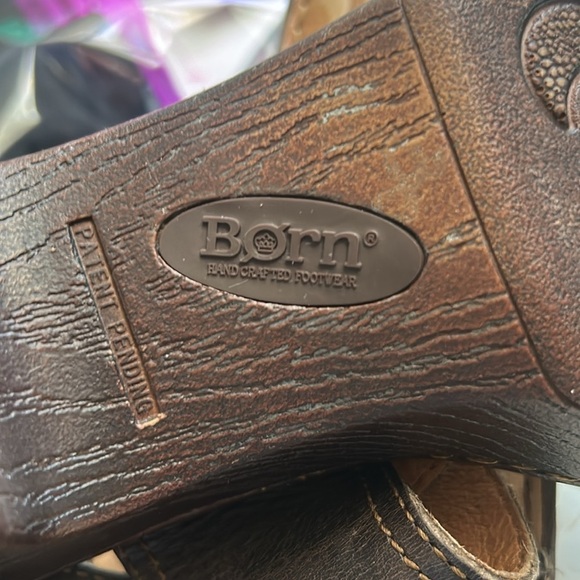 Born Tinari Women's Black Leather Buckle Two-Strap Heeled Sandal Size 8 M - Picture 11 of 11